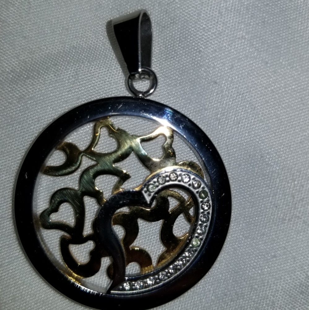 Heart pendant